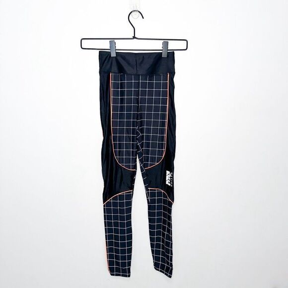 P.E Nation The Hammer Throw Legging Black/White Graph Paper Print Orange Piping - Picture 2 of 12